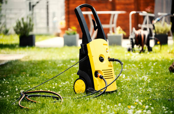Best Animal Enclosure Cleaning  in Manchester Center, VT